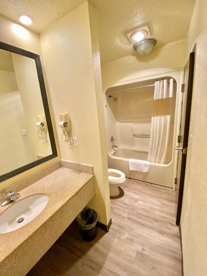 Travelers Inn Elizabeth City Esterno foto